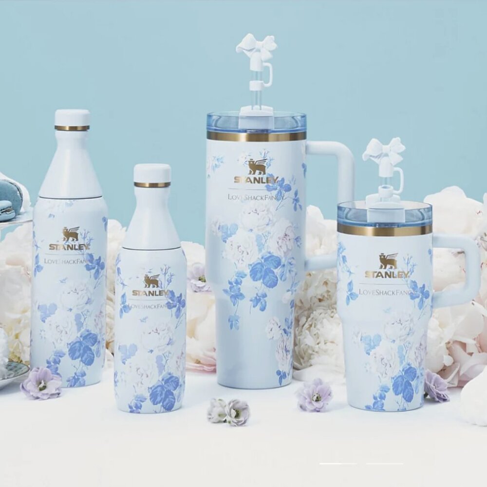 The Stanley x LoveShackFancy Quencher 40 oz Tumbler Everblooming Rosettes NIB - Picture 9 of 9